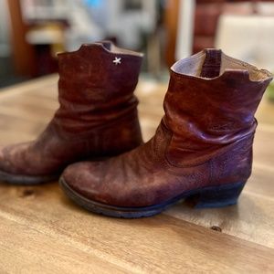 Frye cowboy bootie
